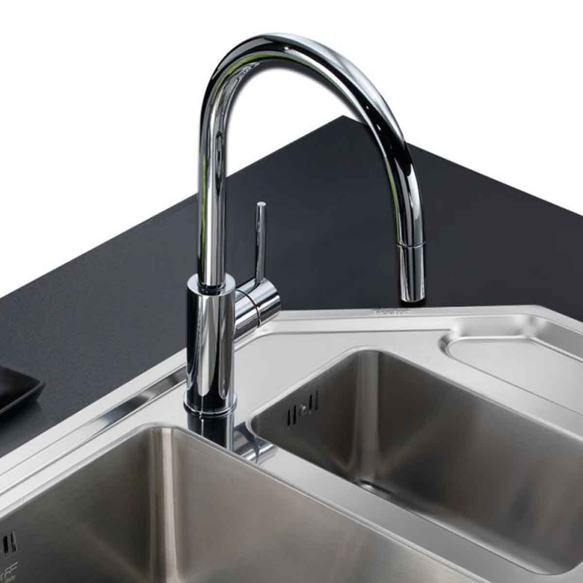 Foster camillo single lever kitchen tap chrome feature