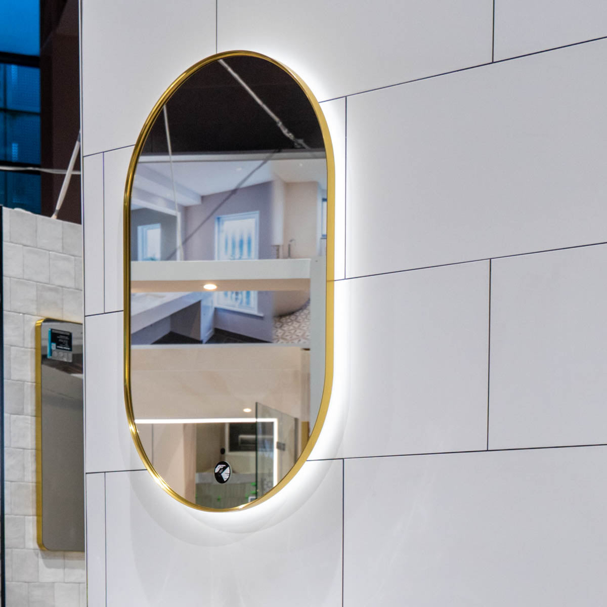 Granlusso Oro 50 LED Fog-Free Oval Bathroom Mirror -  Brushed Brass