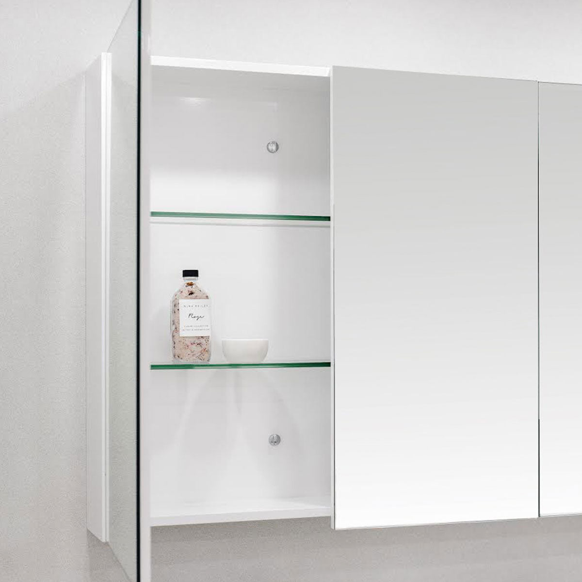Granlusso 3 Soft Close Door Mirror Storage Cabinet Wall Hung 1200x750mm